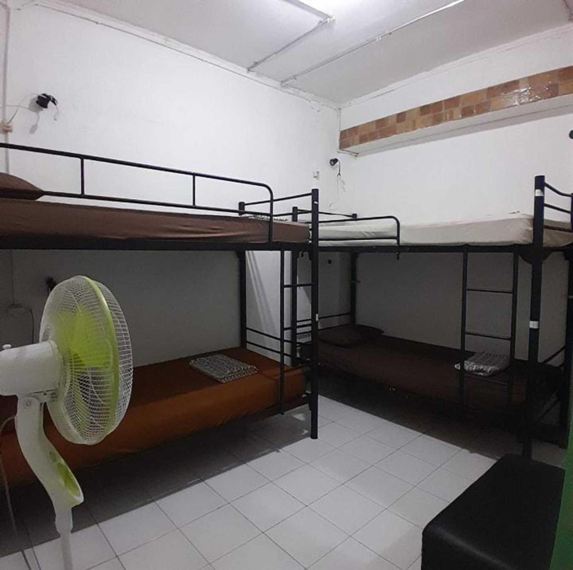 Asrama Laura's Backpacker 523 Yogyakarta